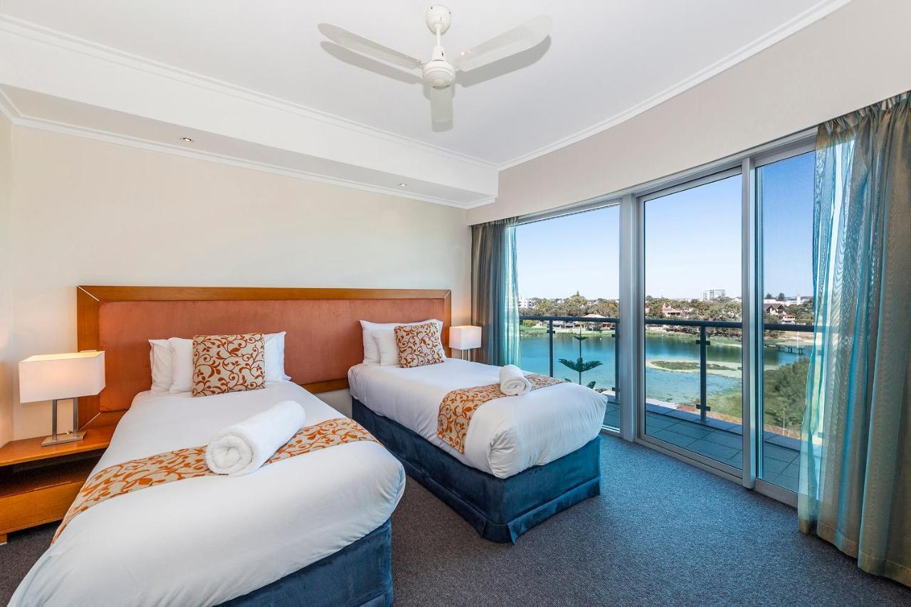 A 406 Fantastic Ocean Beach And Marina View Apt - Mandurah Exterior photo